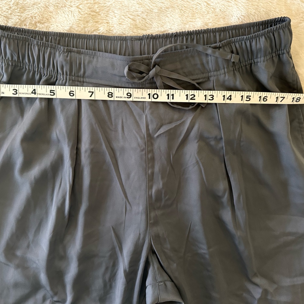 Silk like pants/lounge bottoms joggers size XL